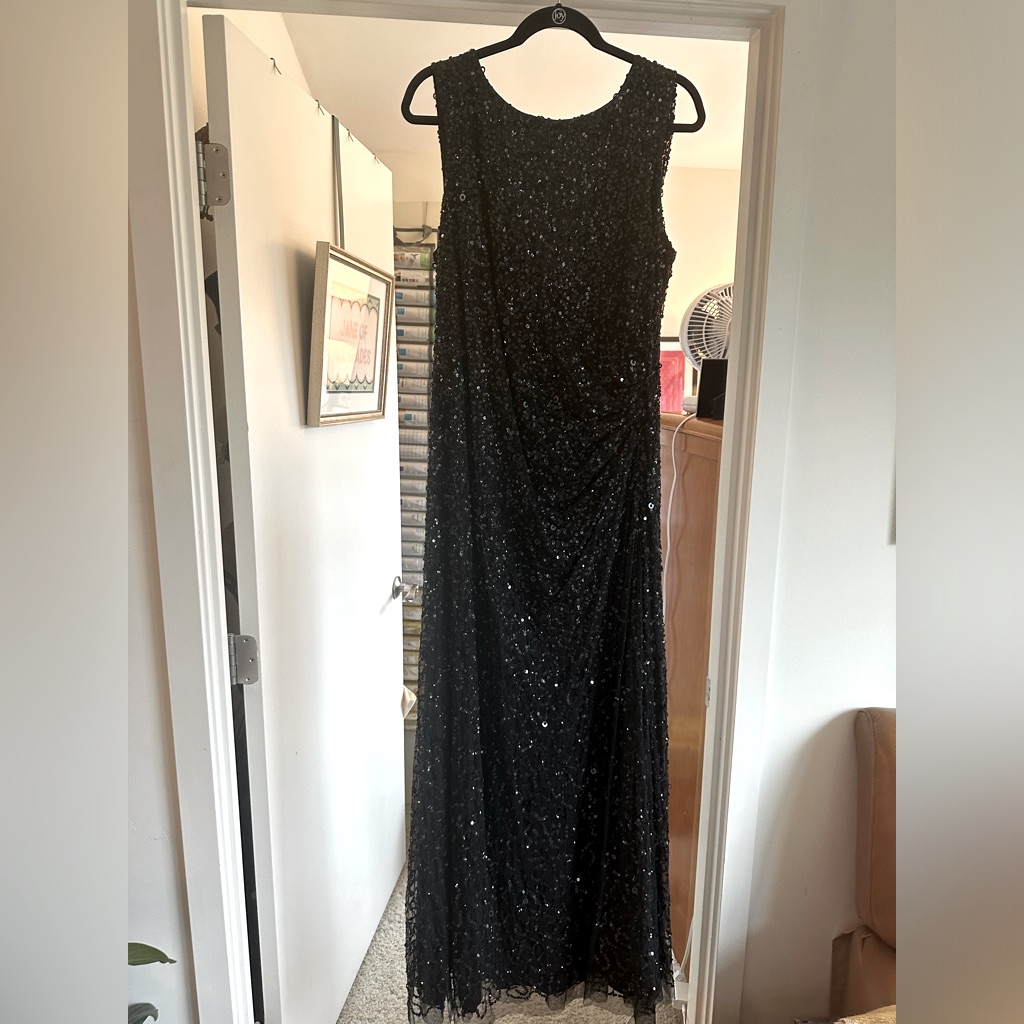 Nwt Adrianna Papell Sequin Gown